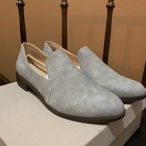 Women’s shoes